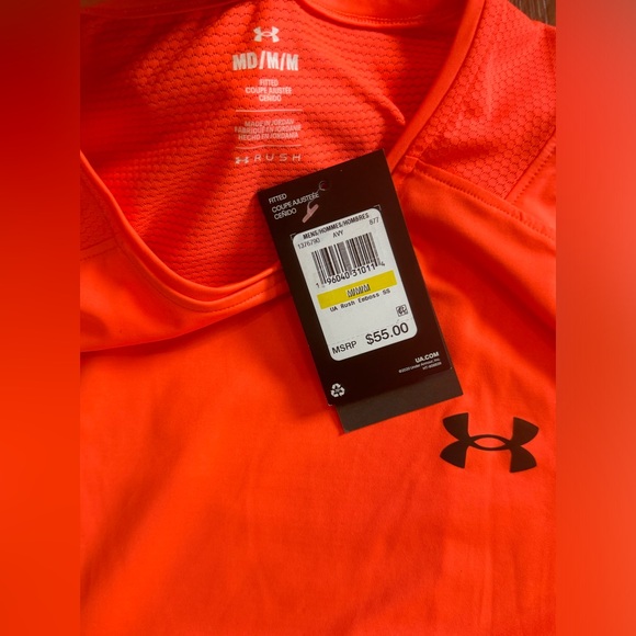 UA Rush Embossed Short Sleeve Medium - Picture 6 of 7